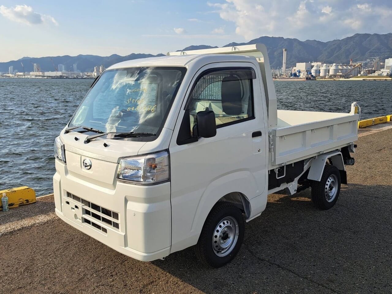 2022 Daihatsu Hijet HD Dump