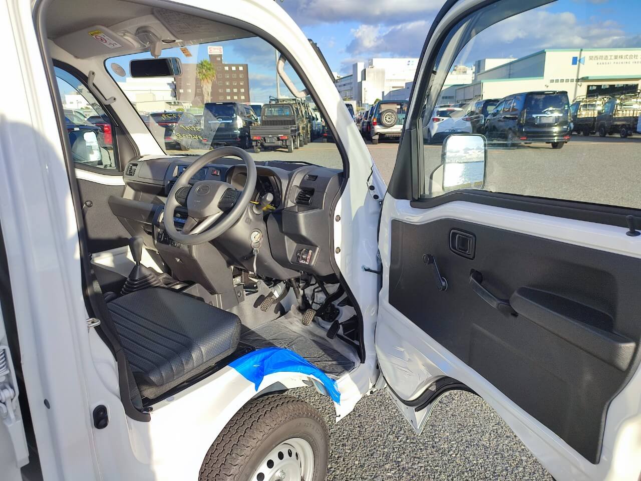 2022 DAIHATSU HIJET HD DUMP add image thumbnail