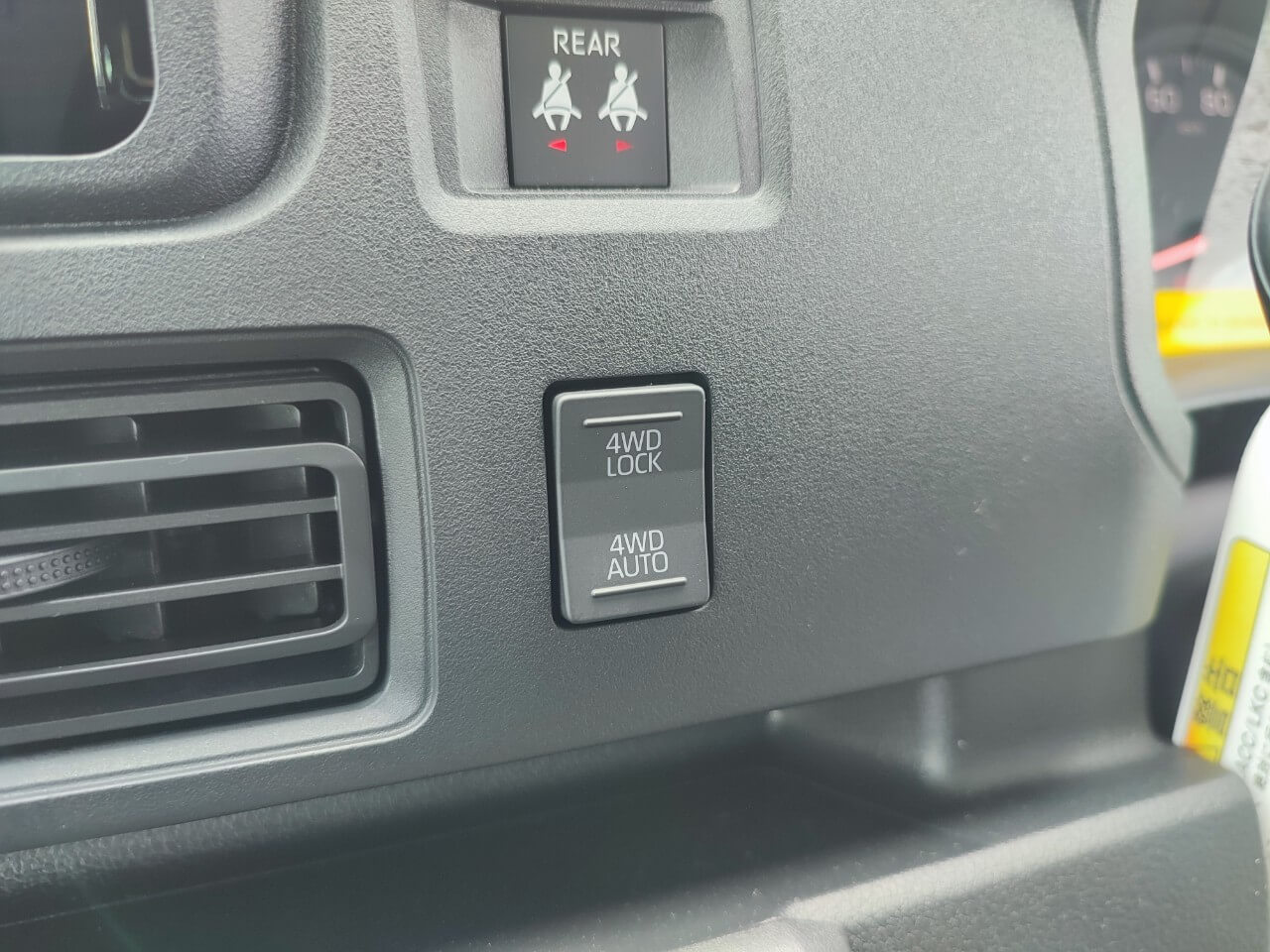 2022 Daihatsu Hijet Deck Van add image thumbnail